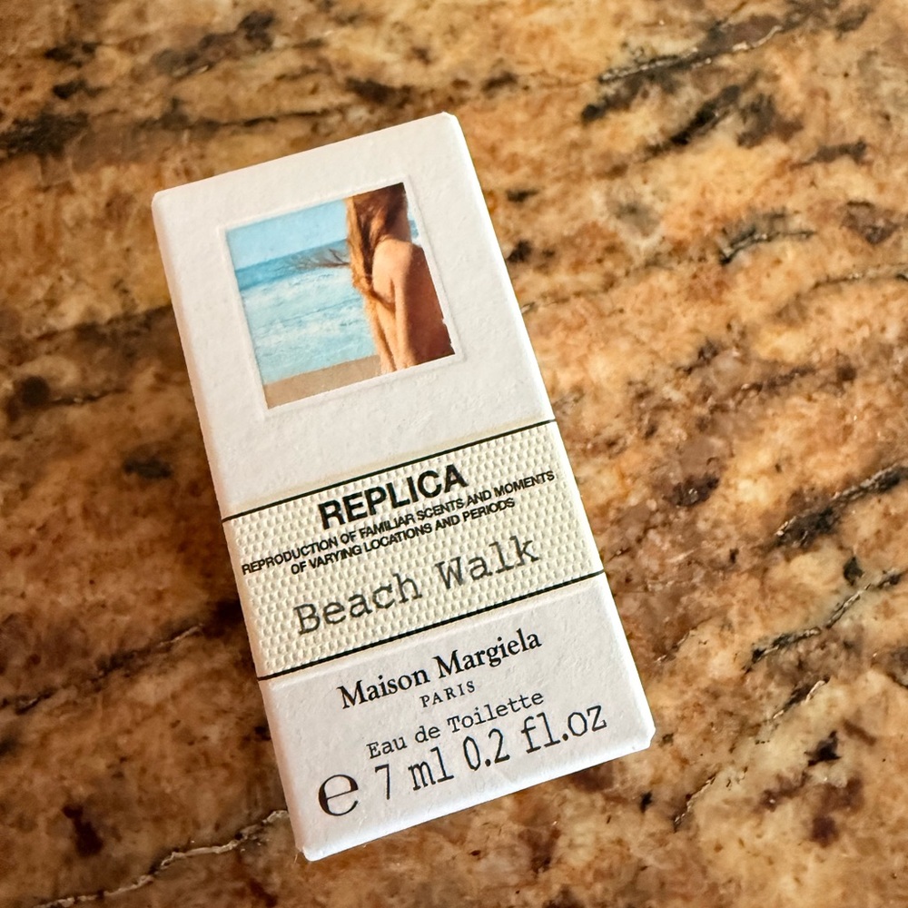 Maison Martin Margiela Replica Beach Walk Eau de Toilette 7ml/.2 fl oz + sample